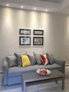 MOLLY's HOUSE - Ermoúpoli