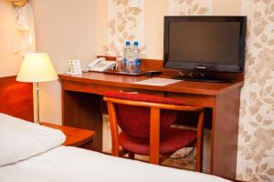 Hotel Logos