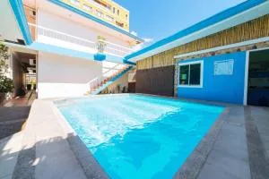 RedDoorz near Walking Street Angeles City - Malabañas