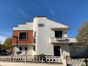 Appartements Room in Toulouse Studio 4 proche Airbus a TOULOUSE ST Martin du Touch : Appartement - Rez-de-Chaussée