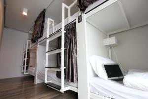 Bed in 6-Bed Mixed Dormitory Room room in Diff Hostel