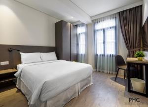 Macallum Central Hotel Managed by The Ascott Limited
