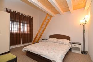 Apartments Bernarda 1773