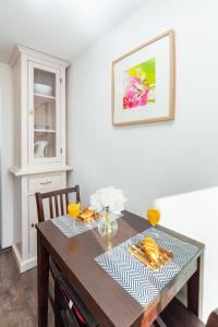 City walls studio apartment