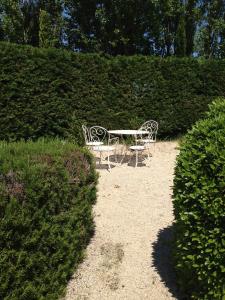 B&B / Chambres d'hotes B&B Petite Maison Le Jardin : photos des chambres