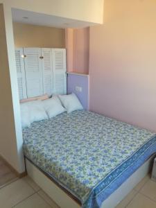 LITTLE HOUSE ON THE ROOFTOP