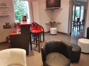 Hotels Hotel Restaurant Les Bruyeres : photos des chambres