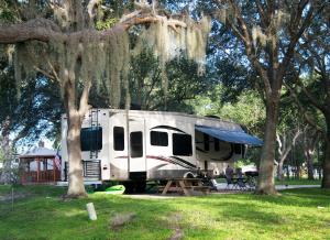 Camp Mack Lodge, Marina & RV Resort
