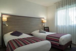 Hotels Hotel O'Nice Saintes : photos des chambres
