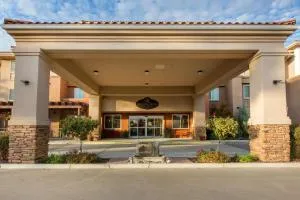 The Oaks Hotel & Suites - Wunpost