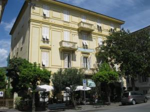 Hotel Miramare - Hotéis de 3 estrelas em Lavagna