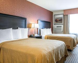 Queen Room with Two Queen Beds - Non-Smoking room in Quality Inn Buellton - Solvang