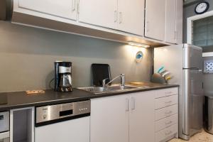 2 Bedroom Artists Apartment - So Athens