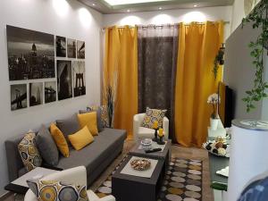 Golden Aurora - Modern Apartment in Egaleo-Athens