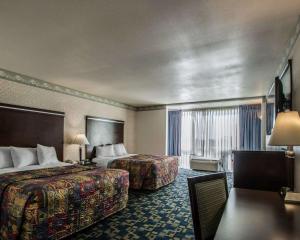 Standard Room, 2 Queen Beds, Non Smoking room in Rodeway Inn Oceanside Marina