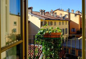 Studio with Balcony room in Petronilla - Hotel In Bergamo