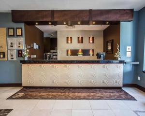Comfort Hotel Bayers Lake