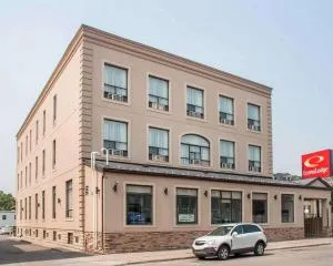 Woodstock Inn and Suites - Сімкоу