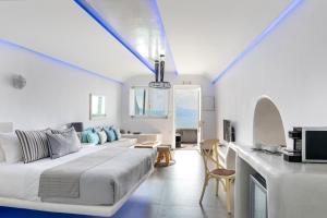 Secret Legend Suites Santorini Greece