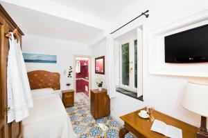 Standard Single Room without View room in Hotel Savoia