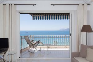 SEA VIEW 3 beds next to Palais