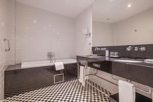 Deluxe Double Room with Balcony room in Eurostars Danube Budapest