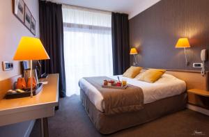 Hotels Hotel Des Lices : photos des chambres