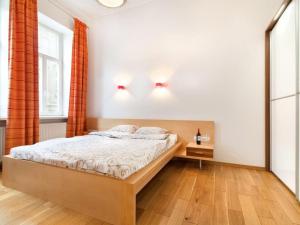 Large & modern flat with balcony in heart of Lviv