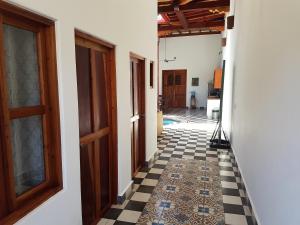 Lovely new-build colonial house with plunge pool