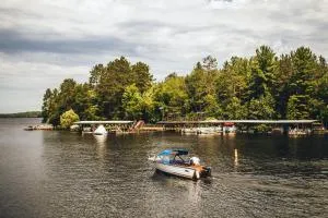 Ludlow's Island Resort - Ely