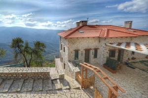 AlmondHouse Suites with Fireplace - ADULTS ONLY Parnassos Greece