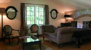 Hotels Beaumanoir Small Luxury Boutique Hotel : Suite Familiale - 45 m² - Parking Inclus