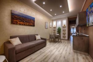 TORINO VACANCY 3 - Elegant & Romantic house with a view of Piazza VittorioGran Madre