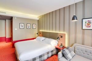 Hotels Hotel Des Artistes : photos des chambres