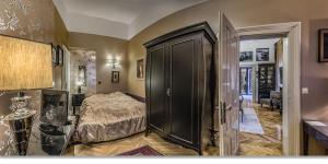 Boudoir Budapest Apartment