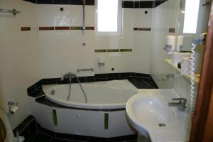 Petit Palais Hotel Korinthia Greece