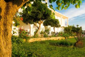 Cubaneros Holiday Inn