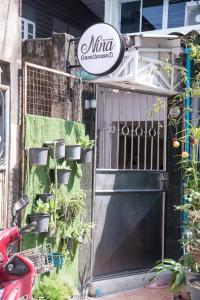 ninaguesthouse