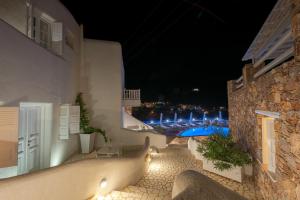 Aspalathras White Hotel Folegandros Greece