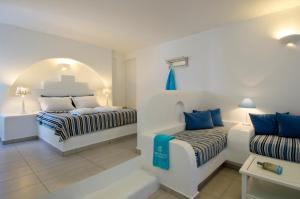 Aspalathras White Hotel Folegandros Greece