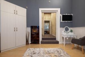 Temptation in Sofia - 24h Self Check-in