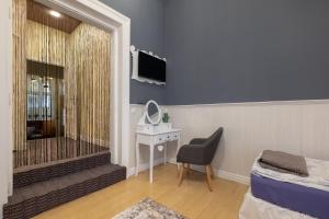 Temptation in Sofia - 24h Self Check-in