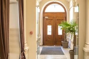 Hotel Grand Hedonist