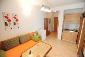 Apartments Knežević