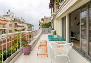 Stylish 3-Bedroom Apartment & Terrace