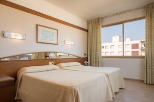 Family Room (3 Adults + 1 Child) room in htop Royal Sun