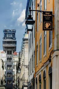 Santa Justa Lisboa hotel, 
Lisbon, Portugal.
The photo picture quality can be
variable. We apologize if the
quality is of an unacceptable
level.