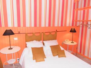 Hotels Hotel des Arceaux : photos des chambres