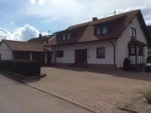 Ferienwohnung-Loesch - Nambsheim