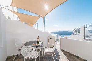 Angel Luxury Suites Santorini Greece